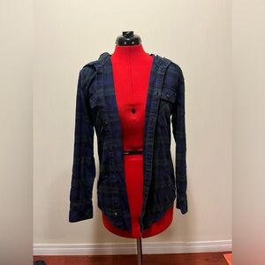 Aritzia TNA hooded flannel
